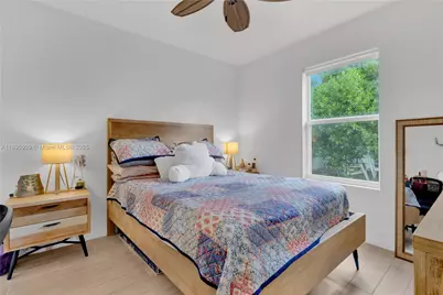 555 NE 6th Ct, Florida City, FL 33034 - Photo 11