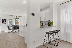 555 NE 6th Ct, Florida City, FL 33034 - Photo 9