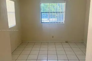 2345 NW 28th St, Oakland Park, FL 33311 - Photo 11