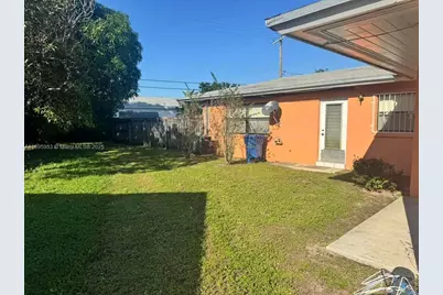 2345 NW 28th St #1-2, Oakland Park, FL 33311 - Photo 33