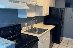 1251 NE 108th St, Miami, FL 33161 - Photo 3