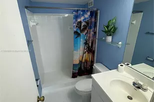 1251 NE 108th St, Miami, FL 33161 - Photo 11