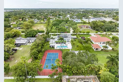 11531 SW 93rd St, Miami, FL 33176 - Photo 3