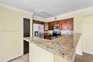 12148 St.Andrews Pl, Miramar, FL 33025 - Photo 5
