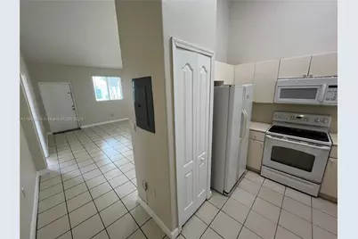 2903 SE 17th Ave #201, Homestead, FL 33035 - Photo 7