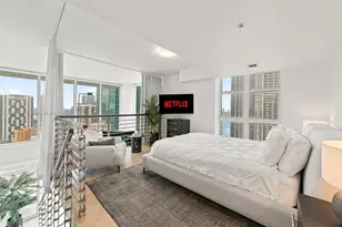 41 SE 5th St, Miami, FL 33131 - Photo 13