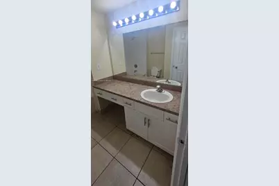 230 SW 117th Ter #11208, Pembroke Pines, FL 33025 - Photo 23