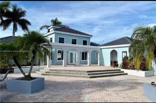 13545 Eagle Ridge Dr, Fort Myers, FL 33912 - Photo 9