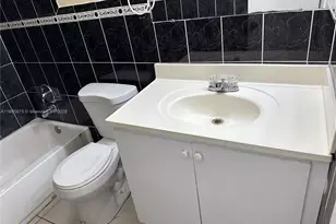 5315 NW 22nd St, Lauderhill, FL 33313 - Photo 9