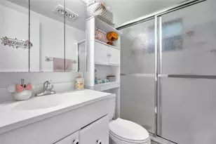 2324 Van Buren St, Hollywood, FL 33020 - Photo 15