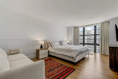 5500 Collins Ave #1104, Miami Beach, FL 33140 - Photo 29