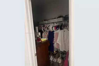 8867 W 35th Way, Hialeah, FL 33018 - Photo 9