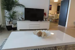 5701 Collins Ave, Miami Beach, FL 33140 - Photo 15