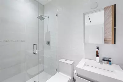 418 Sunset Dr, Hallandale Beach, FL 33009 - Photo 59