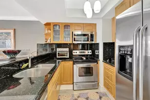 7601 E Treasure Dr, North Bay Village, FL 33141 - Photo 7