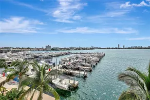 7601 E Treasure Dr, North Bay Village, FL 33141 - Photo 33