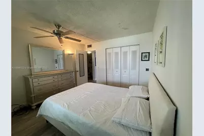 279 Markham M #M, Deerfield Beach, FL 33442 - Photo 5