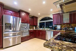 10820 SW 125th St, Miami, FL 33176 - Photo 9