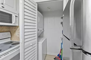 301 Racquet Club Rd, Weston, FL 33326 - Photo 13