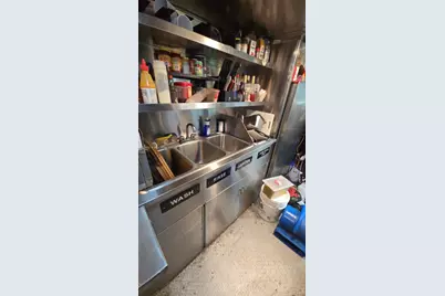 Mediterranean Food Truck For Sale in Miami, Miami, FL 33130 - Photo 7