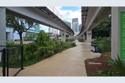 Mediterranean Food Truck For Sale in Miami, Miami, FL 33130 - Photo 11