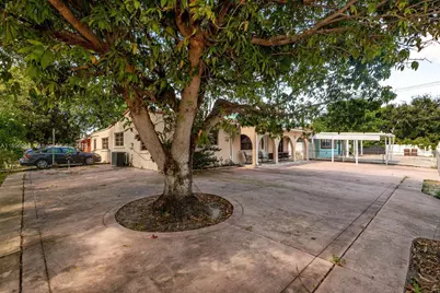 3920 W 3rd Ave, Hialeah, FL 33012 - Photo 3