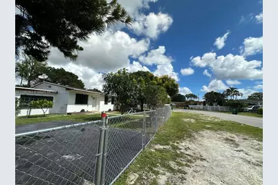 535 Harem Ave, Opa-Locka, FL 33054 - Photo 3