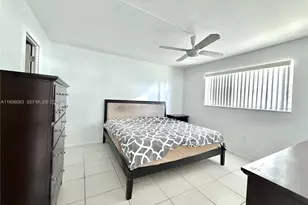 8450 Sunrise Lakes Blvd, Sunrise, FL 33322 - Photo 7