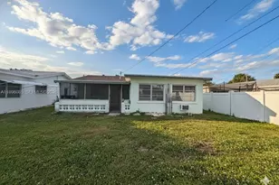 5404 NW 26th Rd, Tamarac, FL 33309 - Photo 7