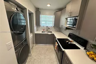 2278 SE 27th Dr, Homestead, FL 33035 - Photo 11