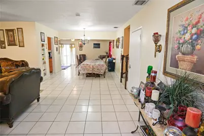 811 NW 196th Ter, Miami Gardens, FL 33169 - Photo 5