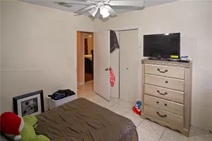 811 NW 196th Terrace, Miami Gardens, FL 33169 - Photo 17