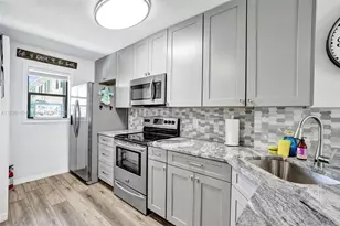 9421 Ocean Dr S, Jensen Beach, FL 34957 - Photo 19