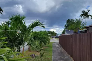 12764 SW 46th Ln, Miami, FL 33175 - Photo 13