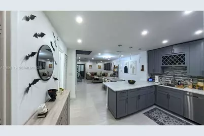 9441 NW 15th St #232, Pembroke Pines, FL 33024 - Photo 3