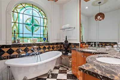 5801 Pine Tree Dr, Miami Beach, FL 33140 - Photo 43