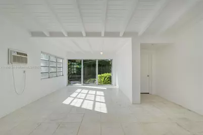 520 W 51st Ter, Miami Beach, FL 33140 - Photo 15