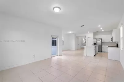 2405 NW 131st Cir, Miami, FL 33167 - Photo 19