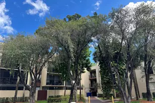 10855 SW 112th Ave, Miami, FL 33176 - Photo 9