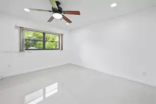 8901 N New River Canal Rd, Plantation, FL 33324 - Photo 15