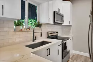 3577 Charles Ave, Miami, FL 33133 - Photo 9