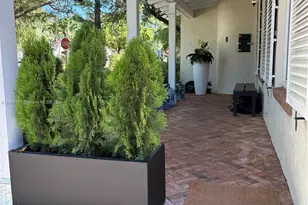 1710 Segovia St, Coral Gables, FL 33134 - Photo 3