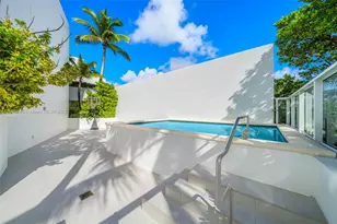 50 South Pointe Dr, Miami Beach, FL 33139 - Photo 45