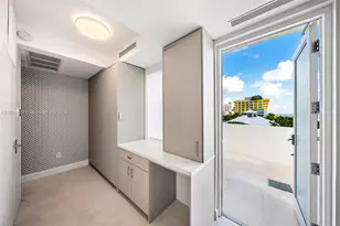 50 South Pointe Dr, Miami Beach, FL 33139 - Photo 33