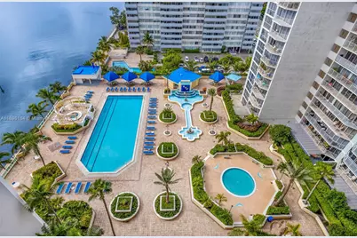 7601 E Treasure Dr #510, North Bay Village, FL 33141 - Photo 3