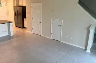 10734 Avery Park Dr, Riverview, FL 33578 - Photo 7