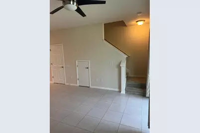 10734 Avery Park Drive, Riverview, FL 33578 - Photo 9