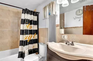 10055 NW 5th Ave, Unincorporated Dade County, FL 33150 - Photo 11