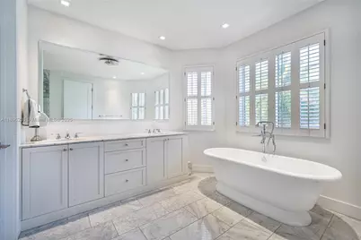 3703 NE 199th St, Aventura, FL 33180 - Photo 21