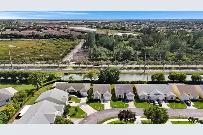 2270 SE 7th Pl, Homestead, FL 33033 - Photo 37